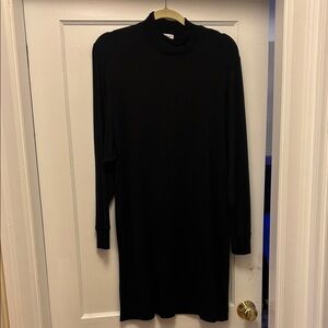 Splendid Classic Black sweater Long Sleeve Dress